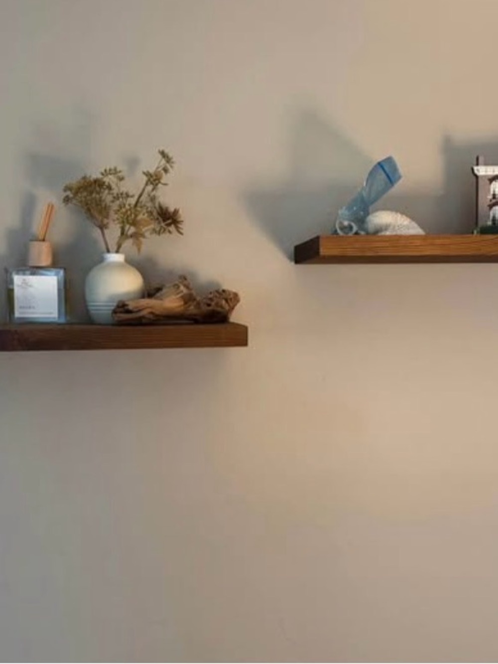 Floating Shelves (2)